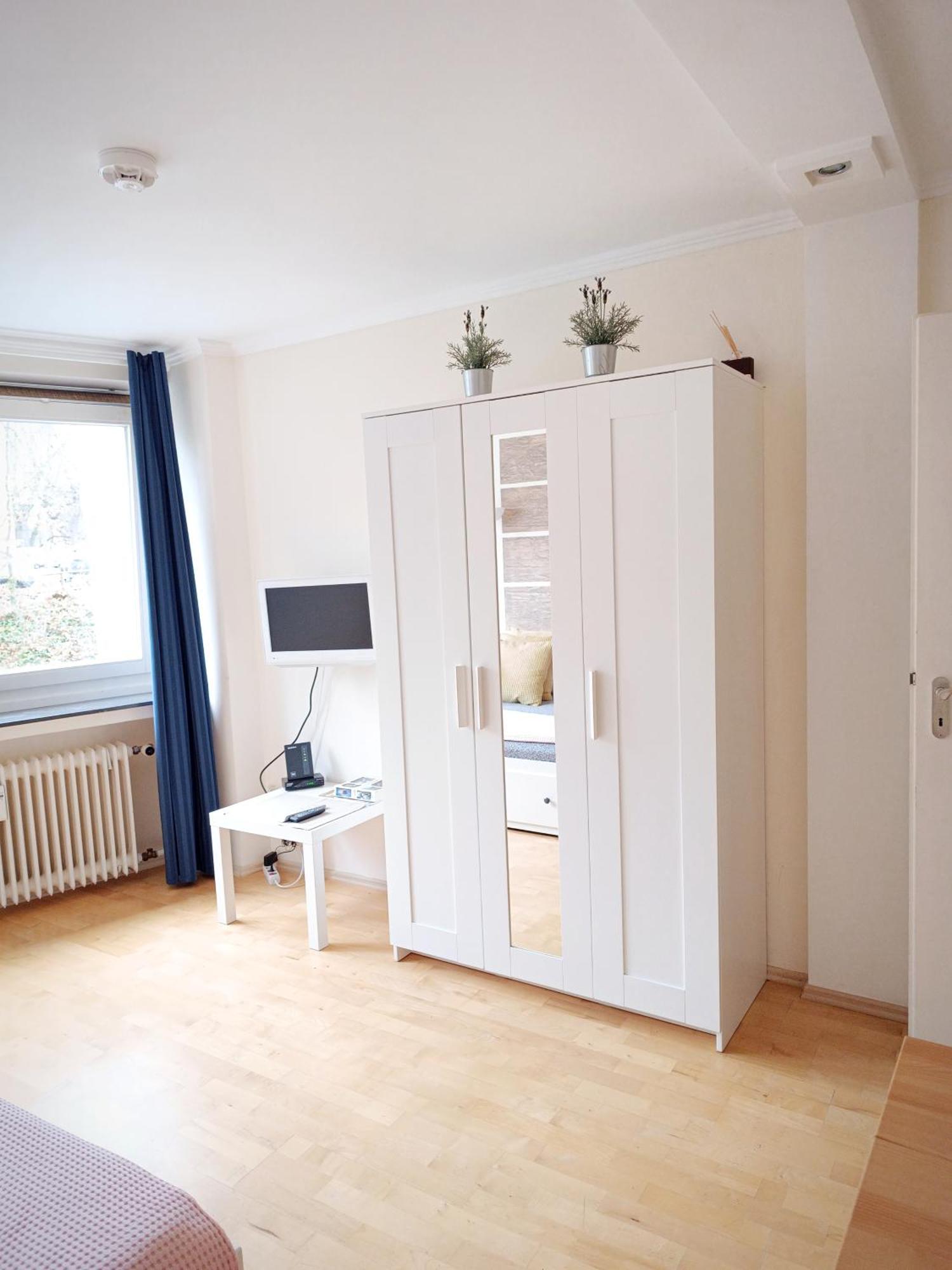 Apartment Am Bach Augsburg Exteriör bild