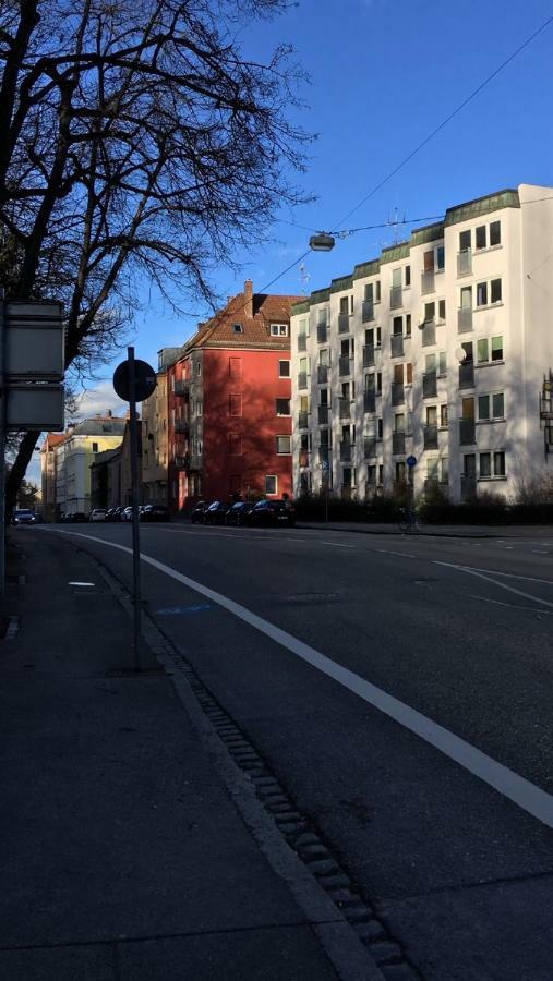 Apartment Am Bach Augsburg Exteriör bild